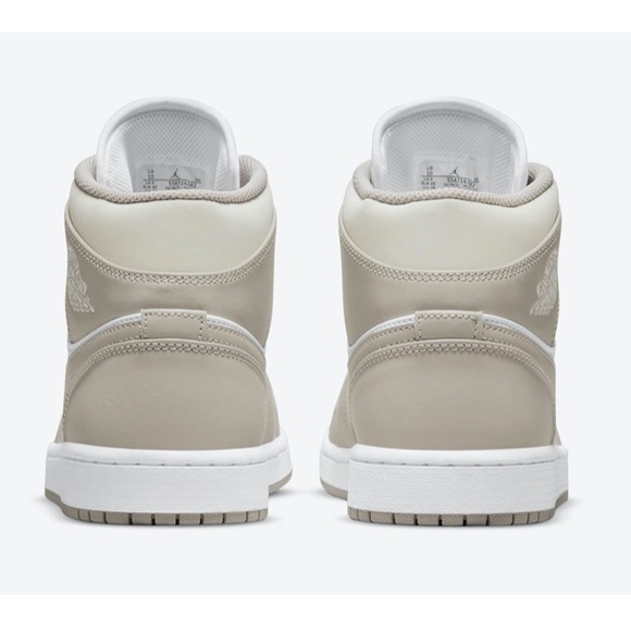 Air Jordan 1 Mid 'Linen' - size US M 7.5 / W 9 - Picture 2 of 12